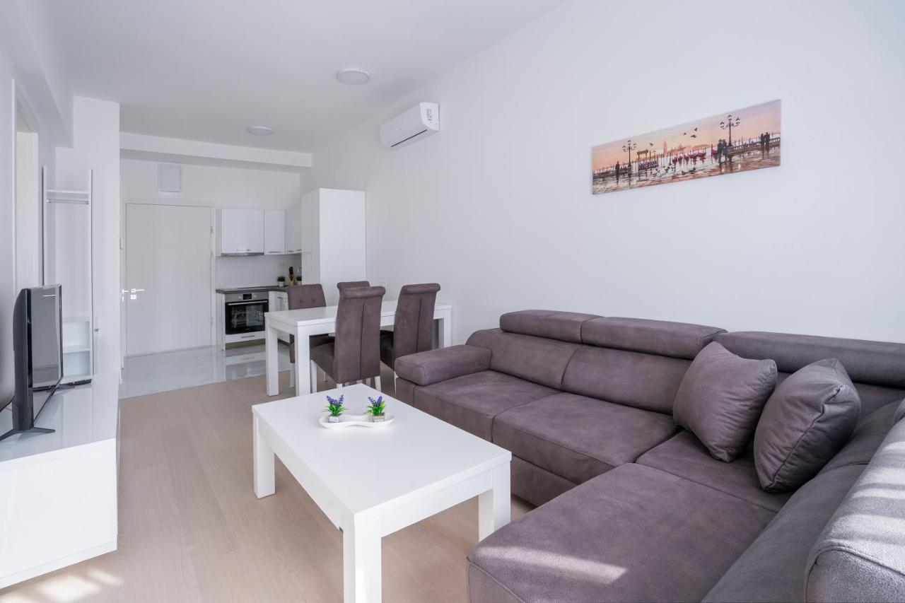 Montesun Apartments Becici Boreti 外观 照片